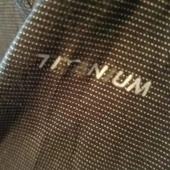 Columbia Titanium Half Zip Layer Top - Picture 4 of 5